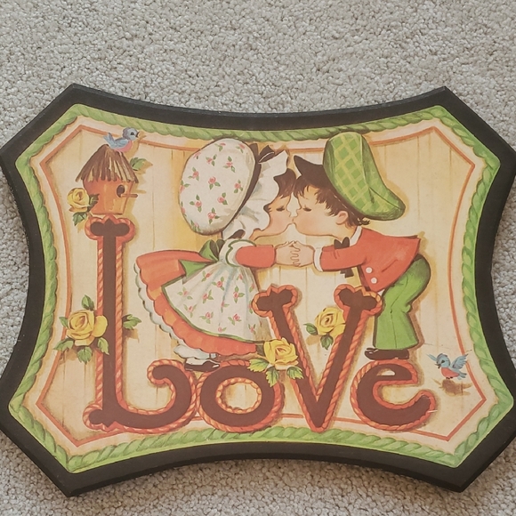 Vintage Love and Faith Wall Decor - Picture 3 of 9